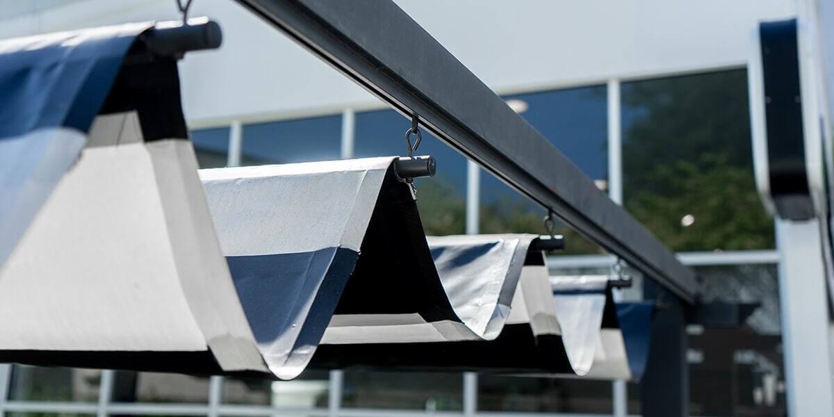 retractable fabric awnings